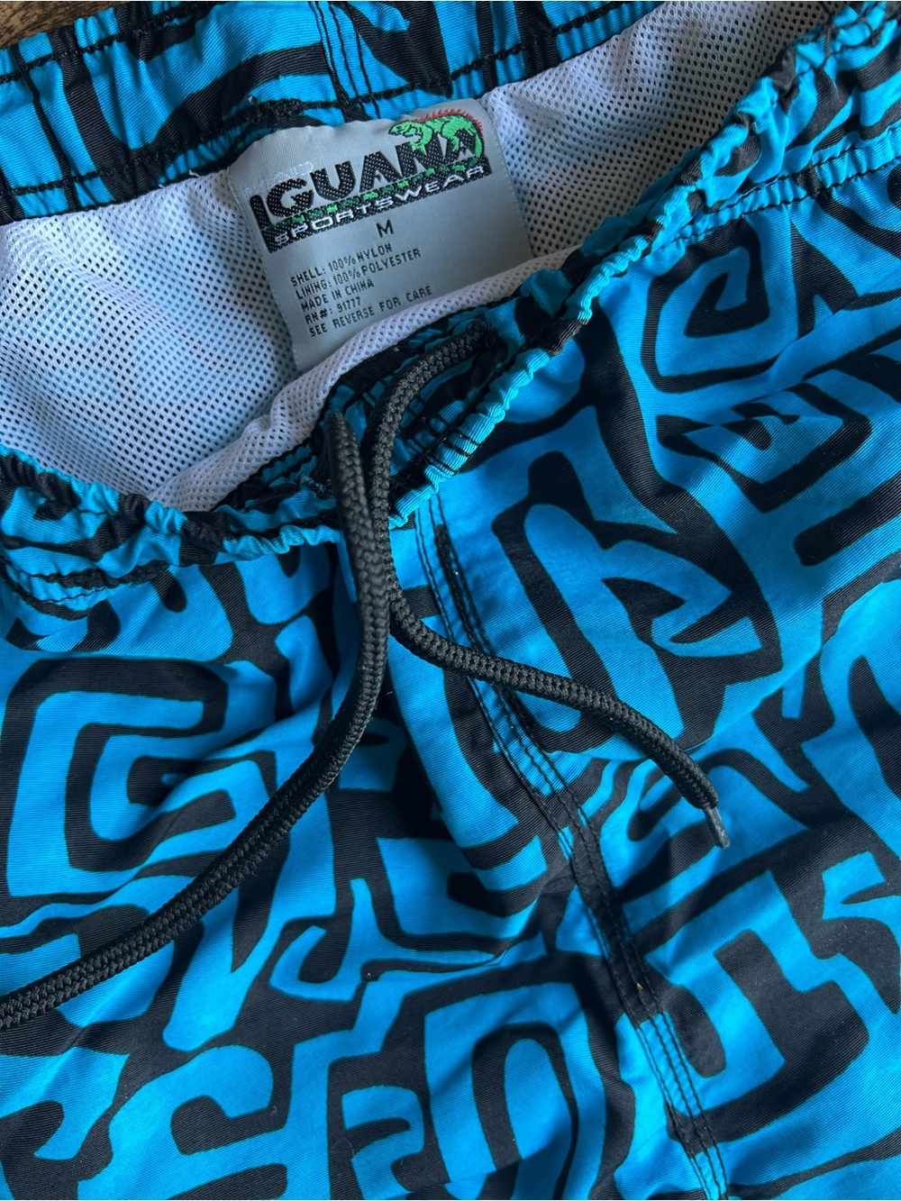 Iguana Sportswear Men’s Blue & Black Swim Trunks size m
